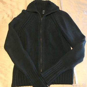 Black gap zip up medium